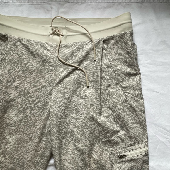 Athleta Venture Printed Pants - Picture 6 of 9